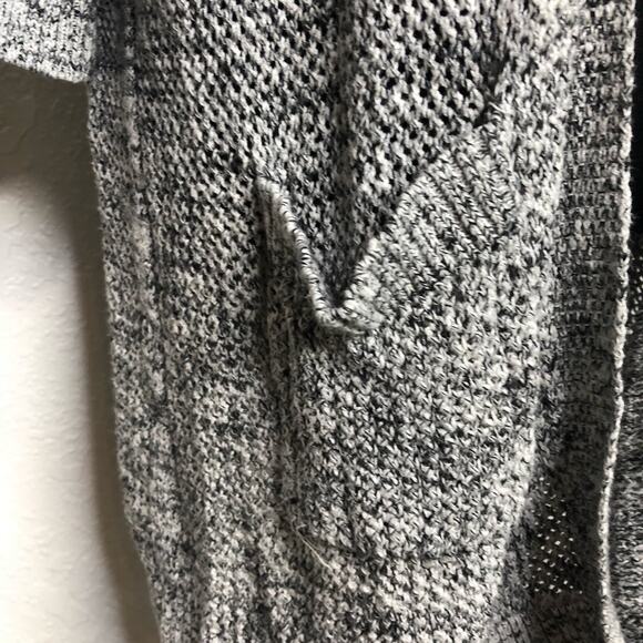Torrid black white gray open knit long open front cardigan size 3 or 3X - Picture 4 of 14